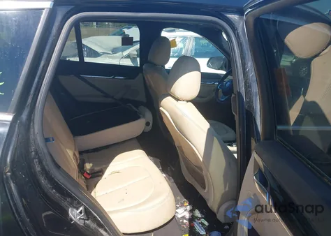 2016 BMW X1 xDrive28I из США, поврежденный, VIN WBXHT3C32GP884433